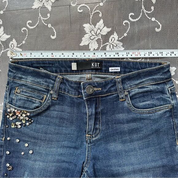 KUT From The Kloth Catherine Ankle Straight Leg Jewel Distressed Jean Size 2 - Picture 10 of 13